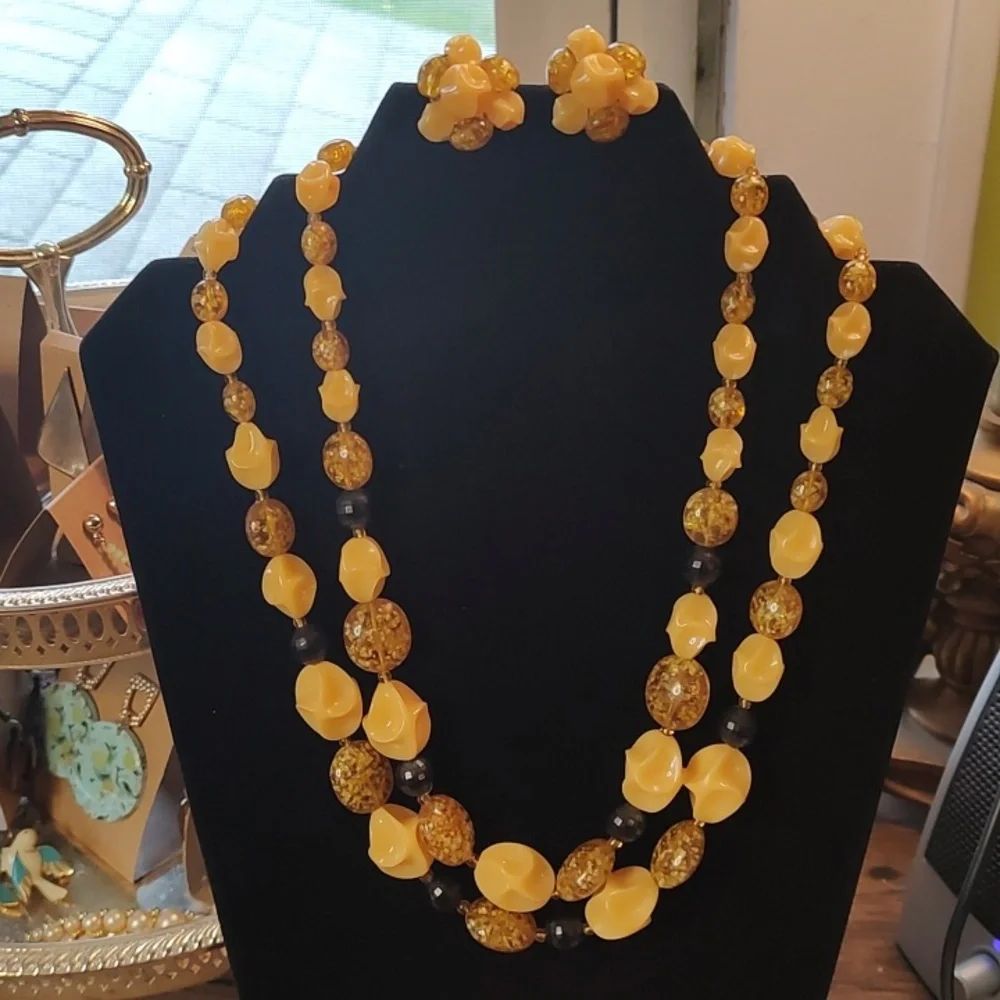 West Germany Beaded Necklace Set - Picture 8 of 8